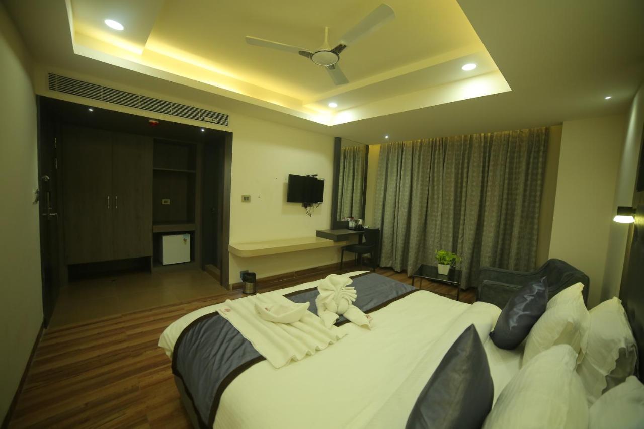 Sree Fortune Grand, Tadepalli Hotell Tadepalle Exteriör bild
