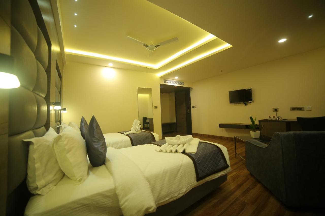 Sree Fortune Grand, Tadepalli Hotell Tadepalle Exteriör bild