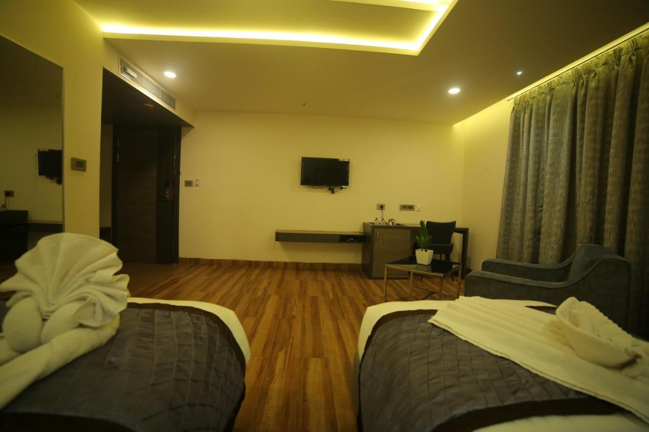 Sree Fortune Grand, Tadepalli Hotell Tadepalle Exteriör bild